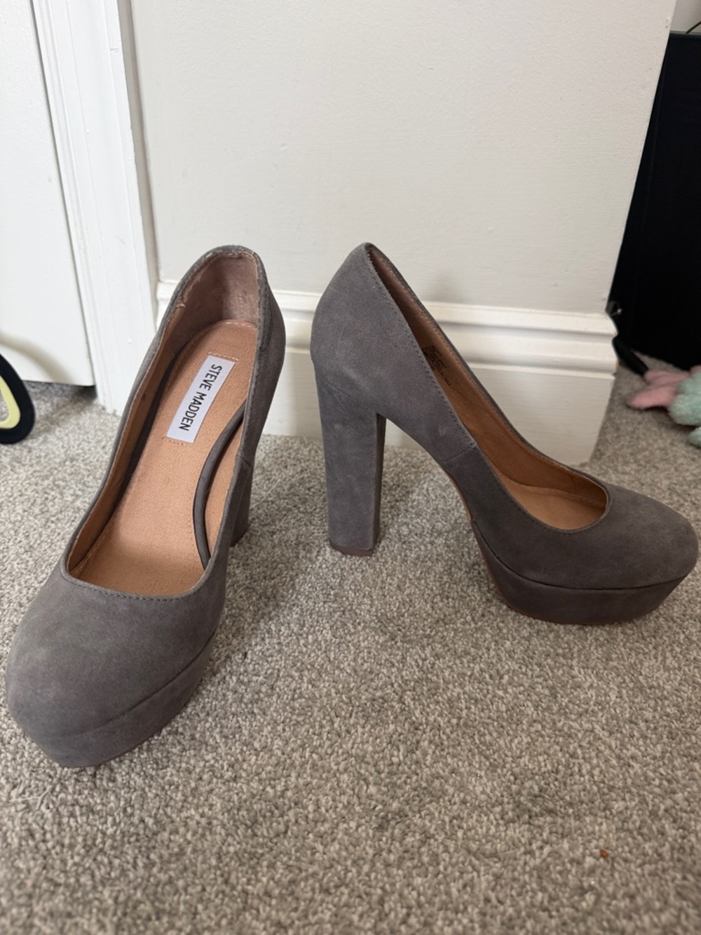 Steve Madden Gray Suede Platform Pumps - Chunky Heel